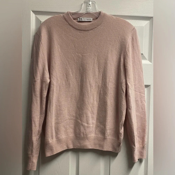 *SOLD* Zara Cashmere Blend Crewneck Sweater Size Medium - Picture 2 of 5
